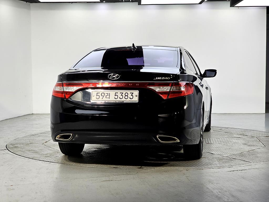HYUNDAI Grandeur - Vista 3