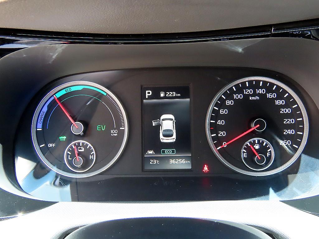 KIA K5 - Vista 9