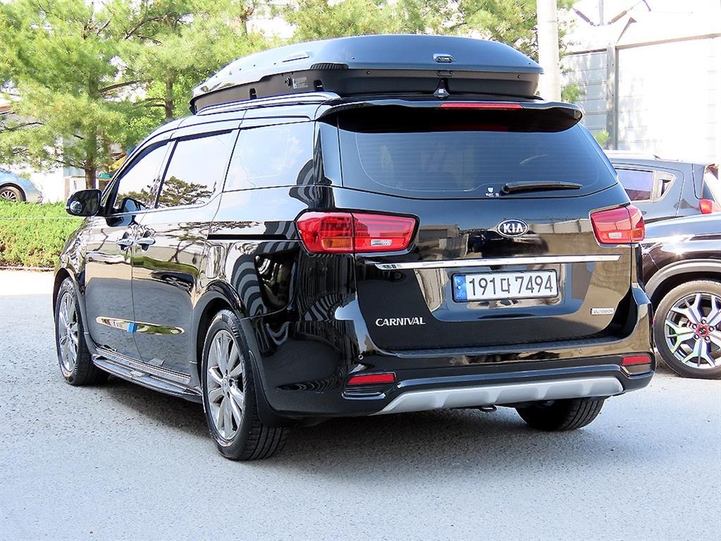 KIA Carnival - Vista 3