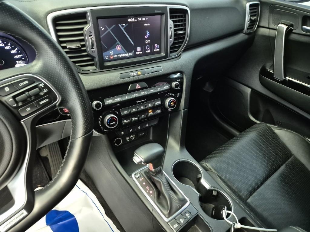KIA Sportage - Vista 10