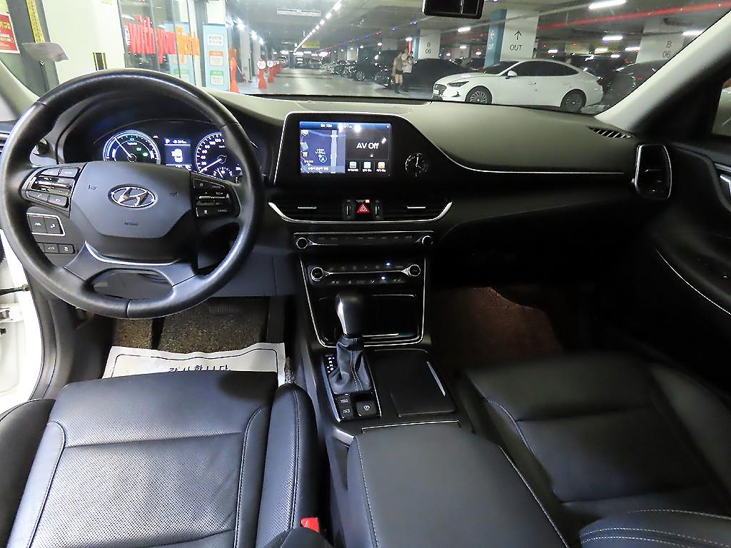 HYUNDAI Grandeur - Vista 10