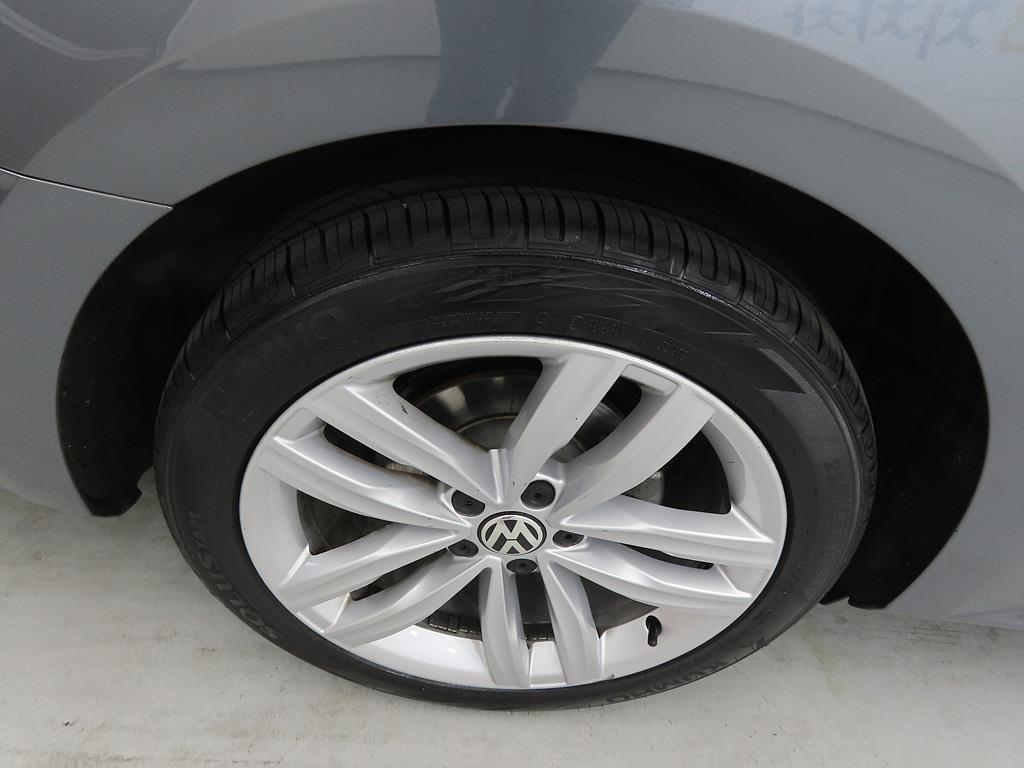 Volkswagen Passat 2018 Gris - Importación desde Corea - HF Imports Iquique - Foto 20