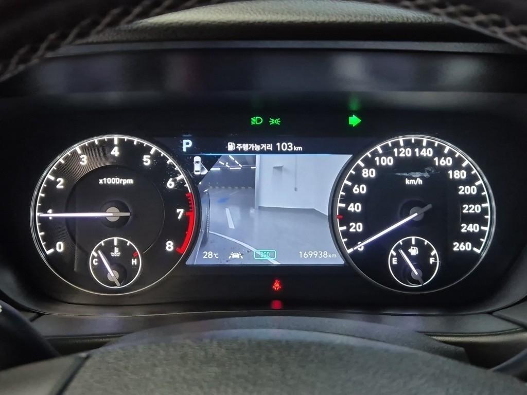 Genesis G90 - Vista 6