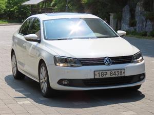 Volkswagen Jetta - Vista 4