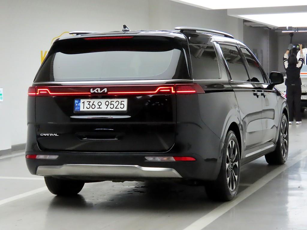 KIA Carnival - Vista 4