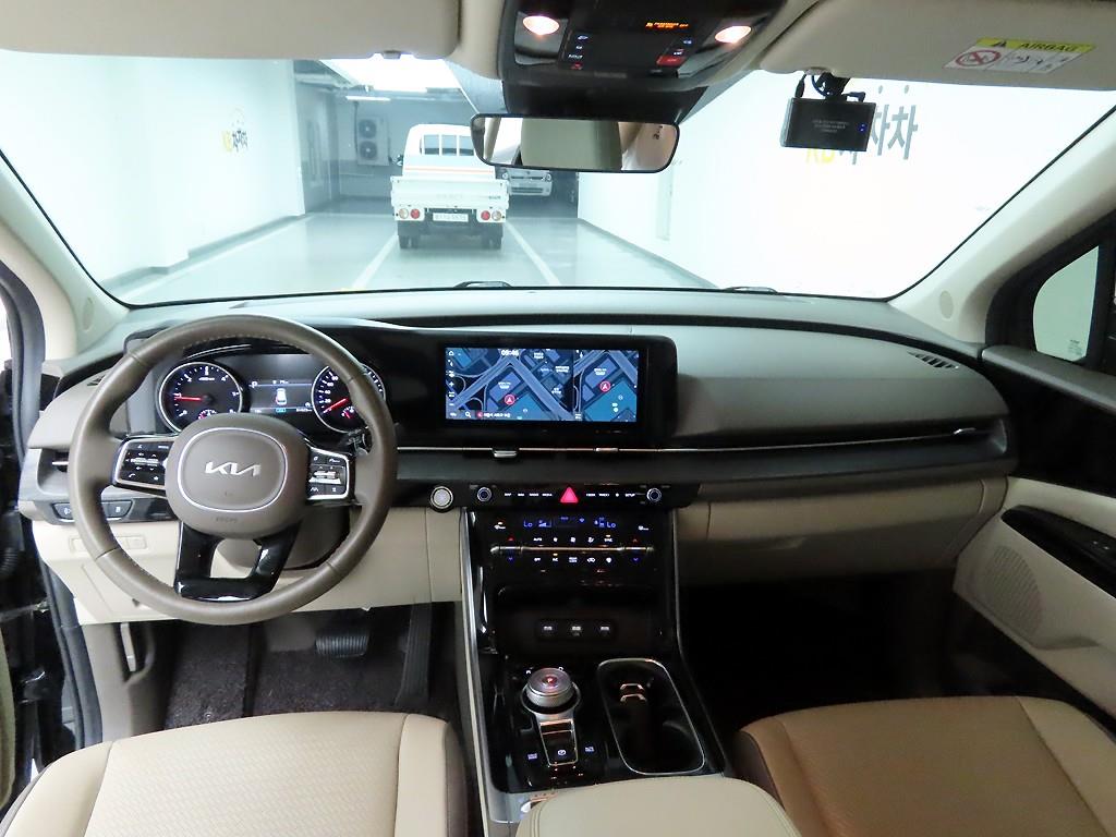 KIA Carnival - Vista 6