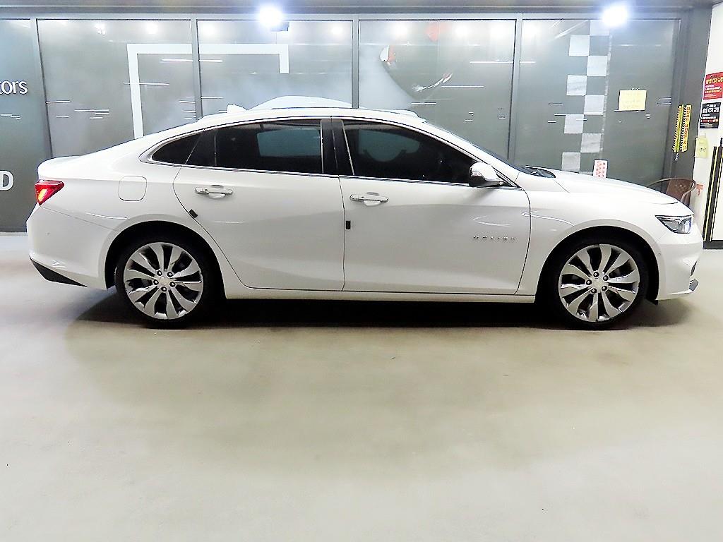 Chevrolet Malibu - Vista 3