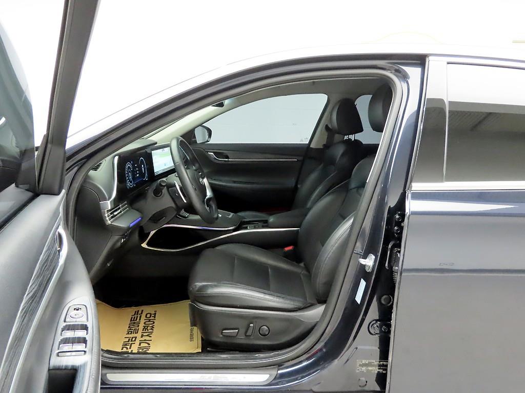 HYUNDAI Grandeur - Vista 12