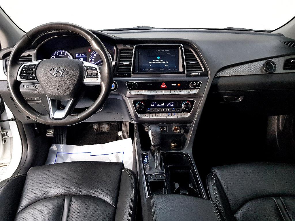 HYUNDAI Sonata - Vista 9