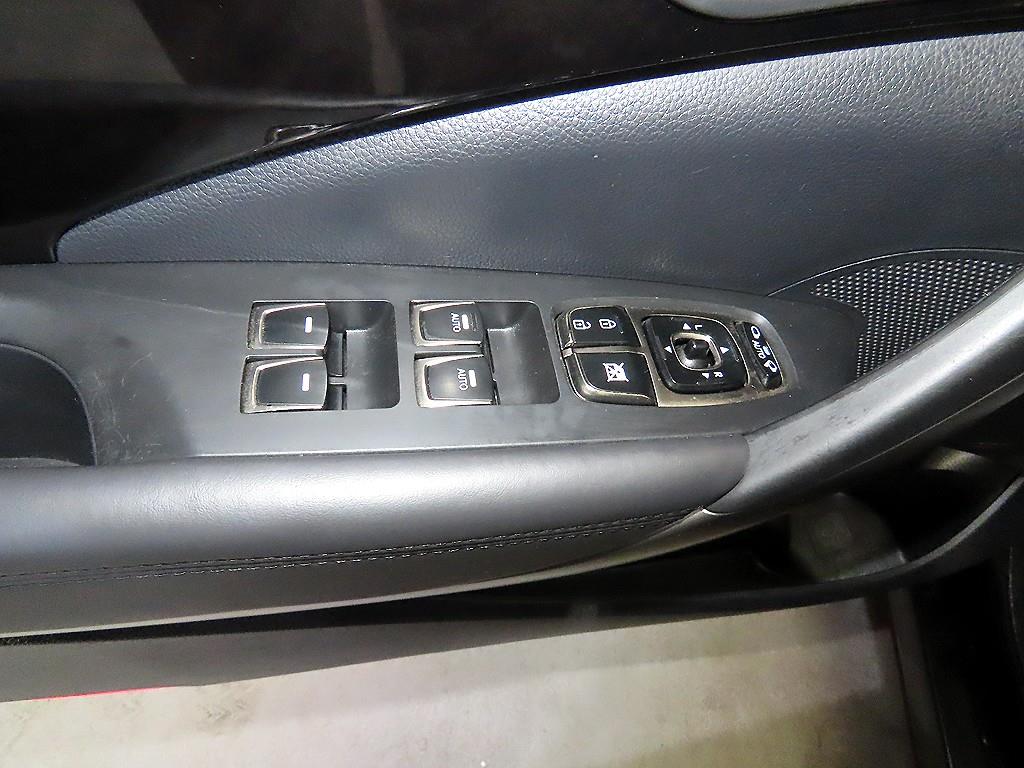 HYUNDAI Grandeur 2012 Negro - Importación desde Corea - HF Imports Iquique - Foto 13