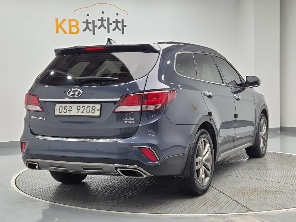 HYUNDAI Maxcruz - Vista 3