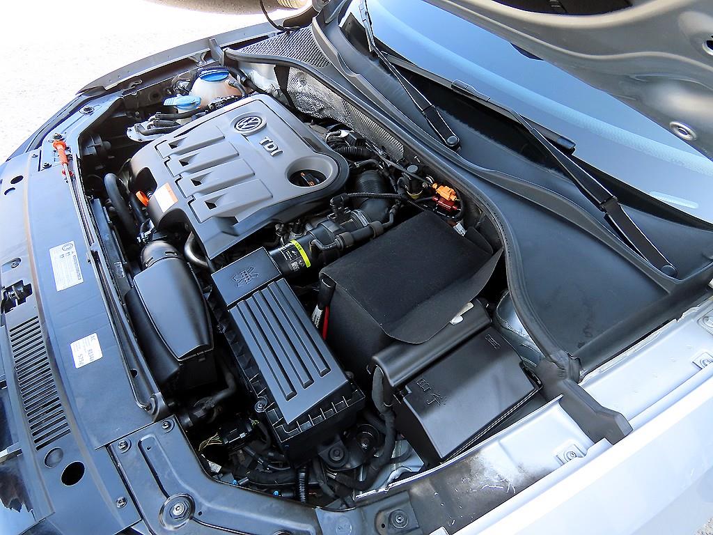 Volkswagen Passat 2013 Plateado - Importación desde Corea - HF Imports Iquique - Foto 19
