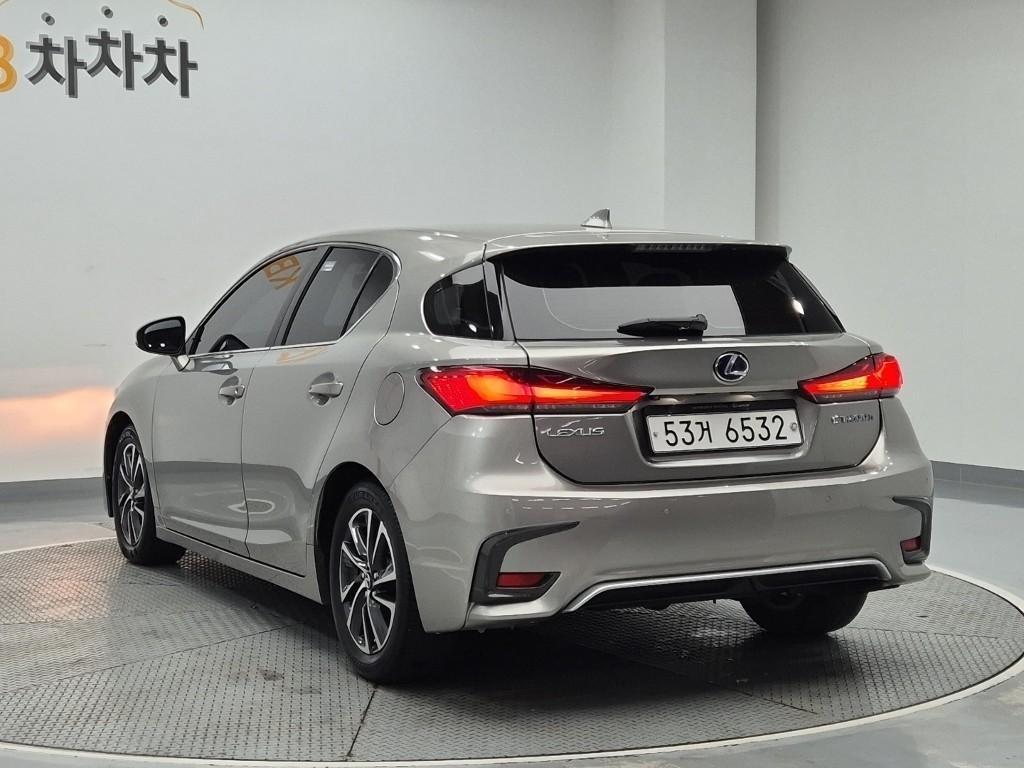 Lexus CT - Vista 2