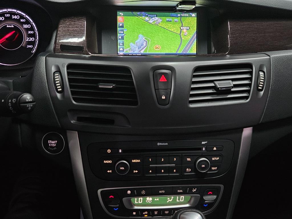 SAMSUNG SM5 - Vista 8