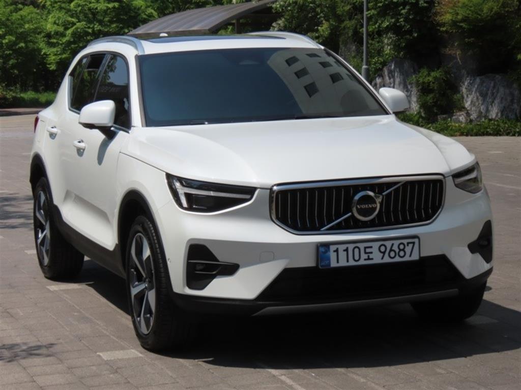 Volvo XC40 - Vista 3
