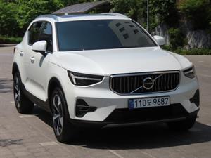 Volvo XC40 - Vista 4