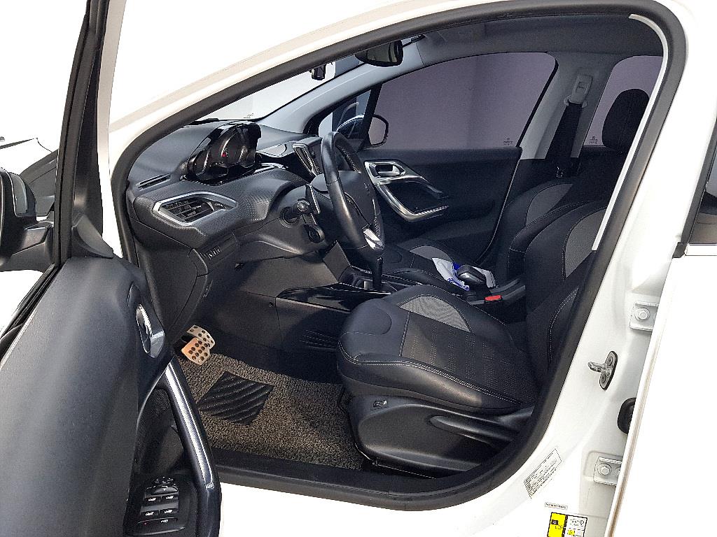 Peugeot 2008 - Vista 8