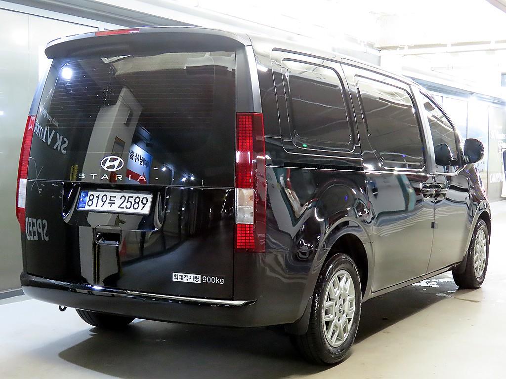 HYUNDAI Staria - Vista 4