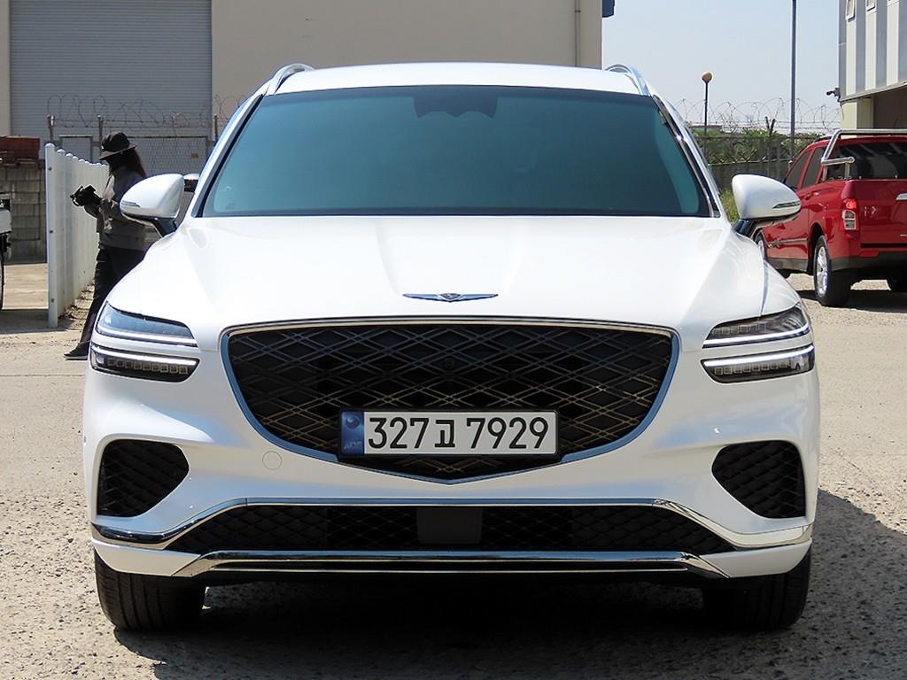 Genesis GV70 2025 Blanco - Importación desde Corea - HF Imports Iquique - Foto 1