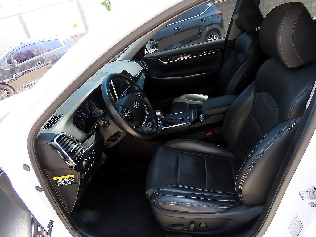 HYUNDAI Grandeur - Vista 5