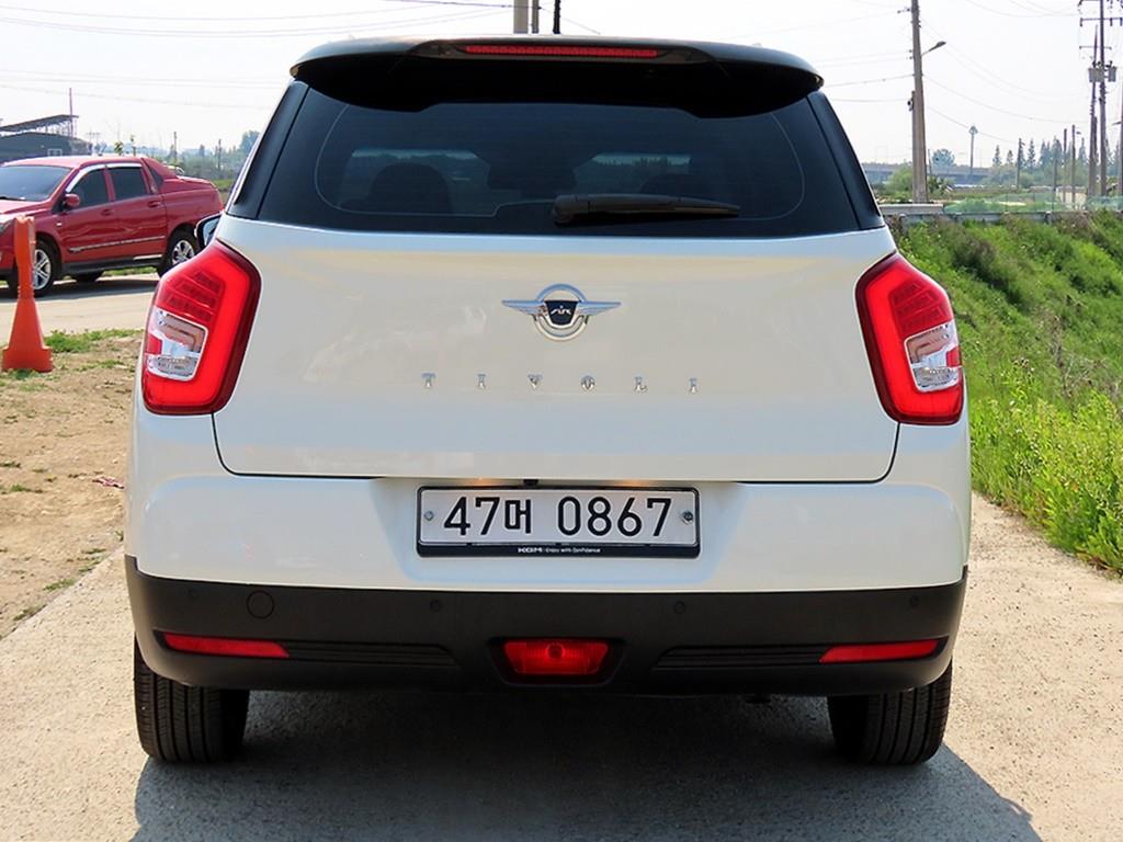 Ssangyong Tivoli - Vista 4