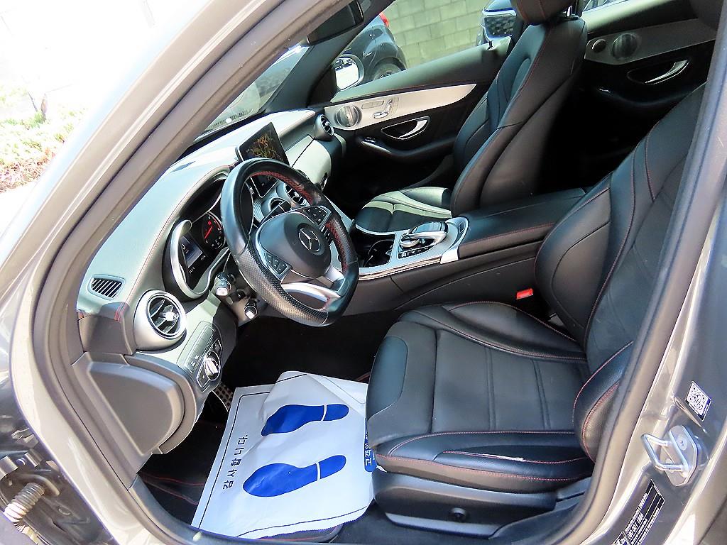 Mercedes Benz C Class - Vista 5
