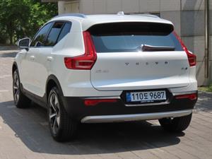 Volvo XC40 - Vista 8