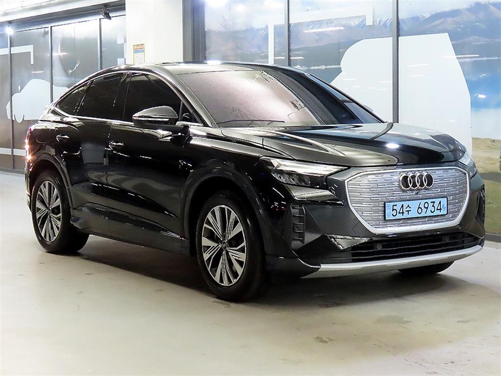 Audi Q4 2025 Negro - Importación desde Corea - HF Imports Iquique - Foto 1