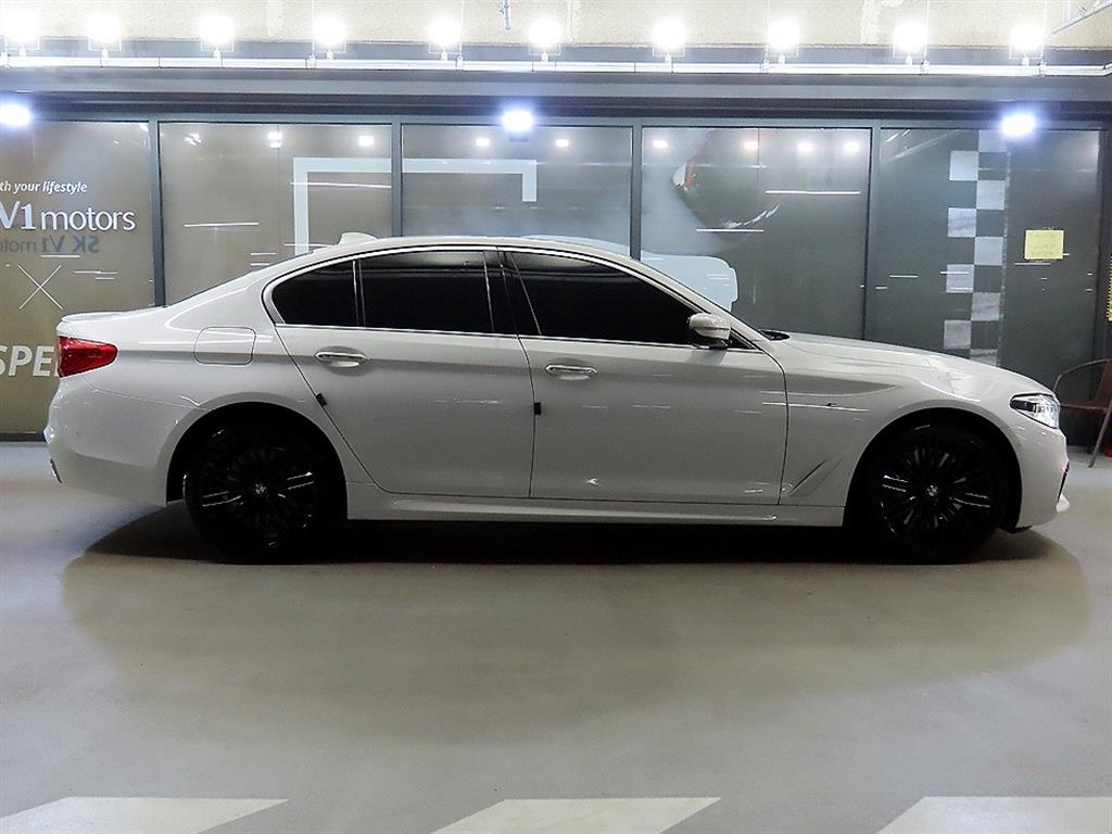 BMW 5 Series - Vista 3