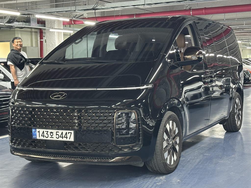 HYUNDAI Staria 2022 Negro - Importación desde Corea - HF Imports Iquique - Foto 1