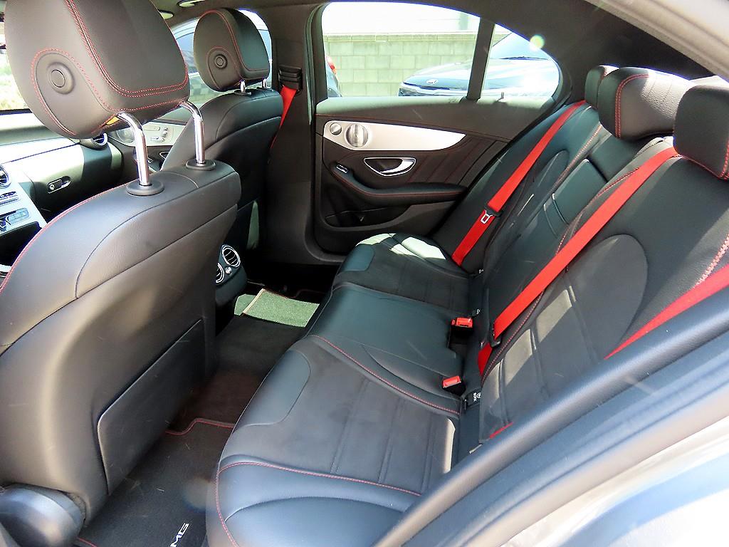 Mercedes Benz C Class - Vista 6