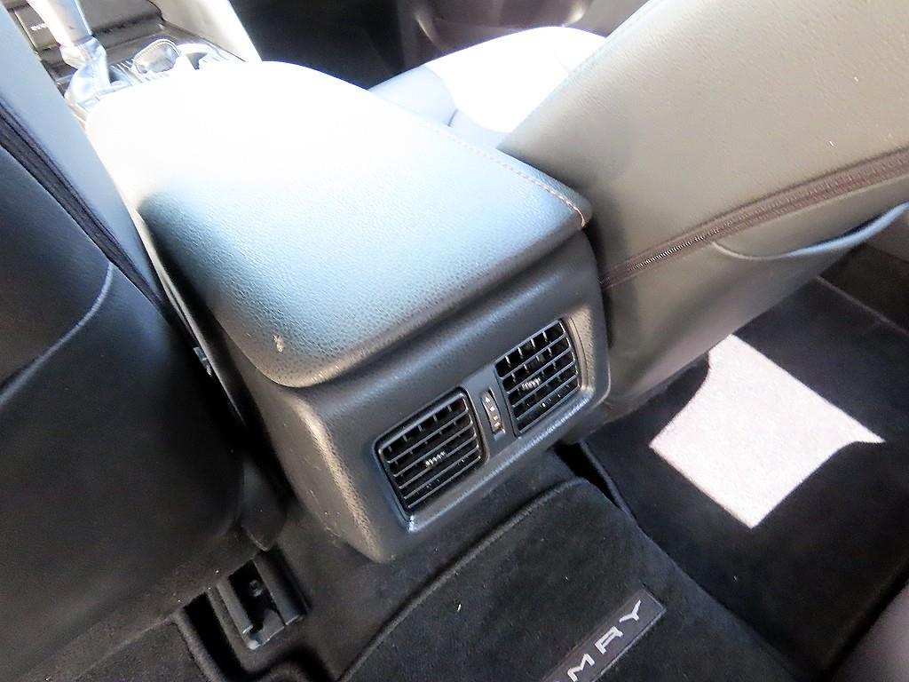 Toyota Camry 2018 Café - Importación desde Corea - HF Imports Iquique - Foto 17