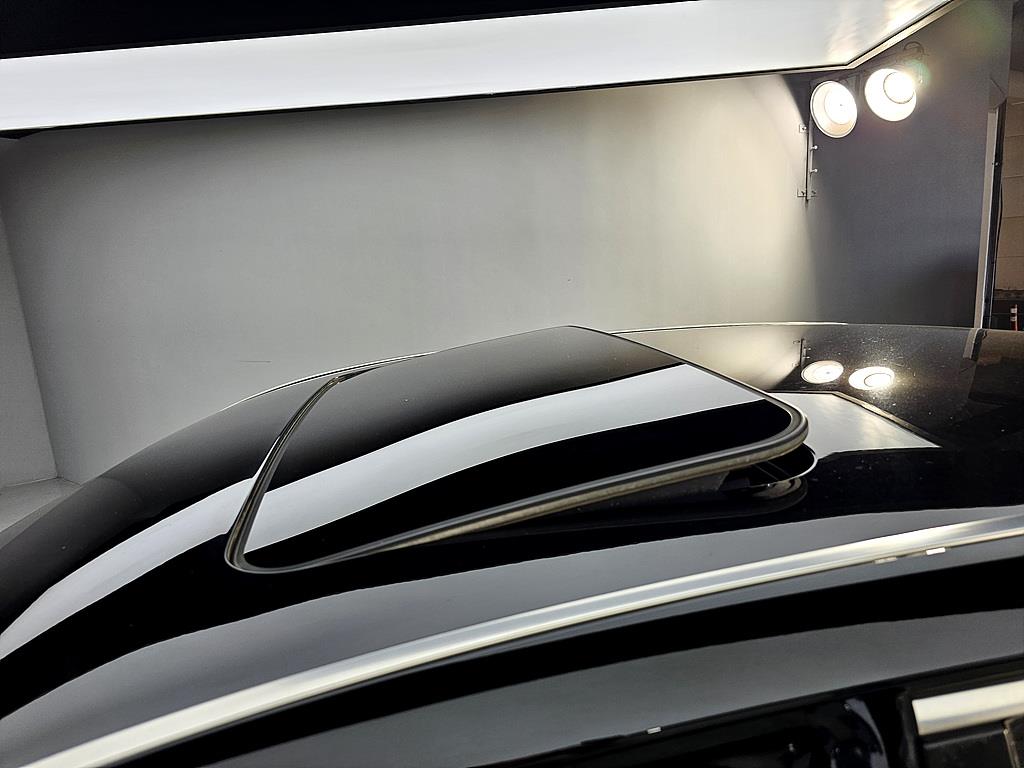 HYUNDAI Equus - Vista 12