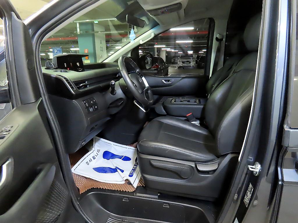 HYUNDAI Staria - Vista 6