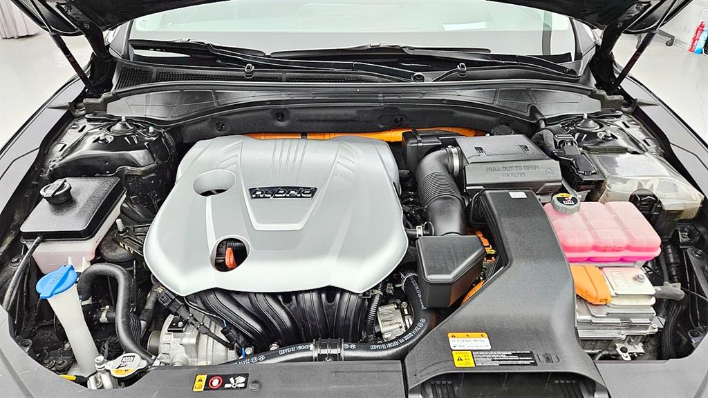 HYUNDAI Grandeur - Vista 10