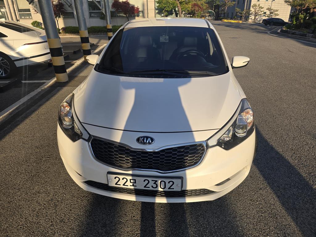 KIA K3 2015 Blanco - Importación desde Corea - HF Imports Iquique - Foto 1