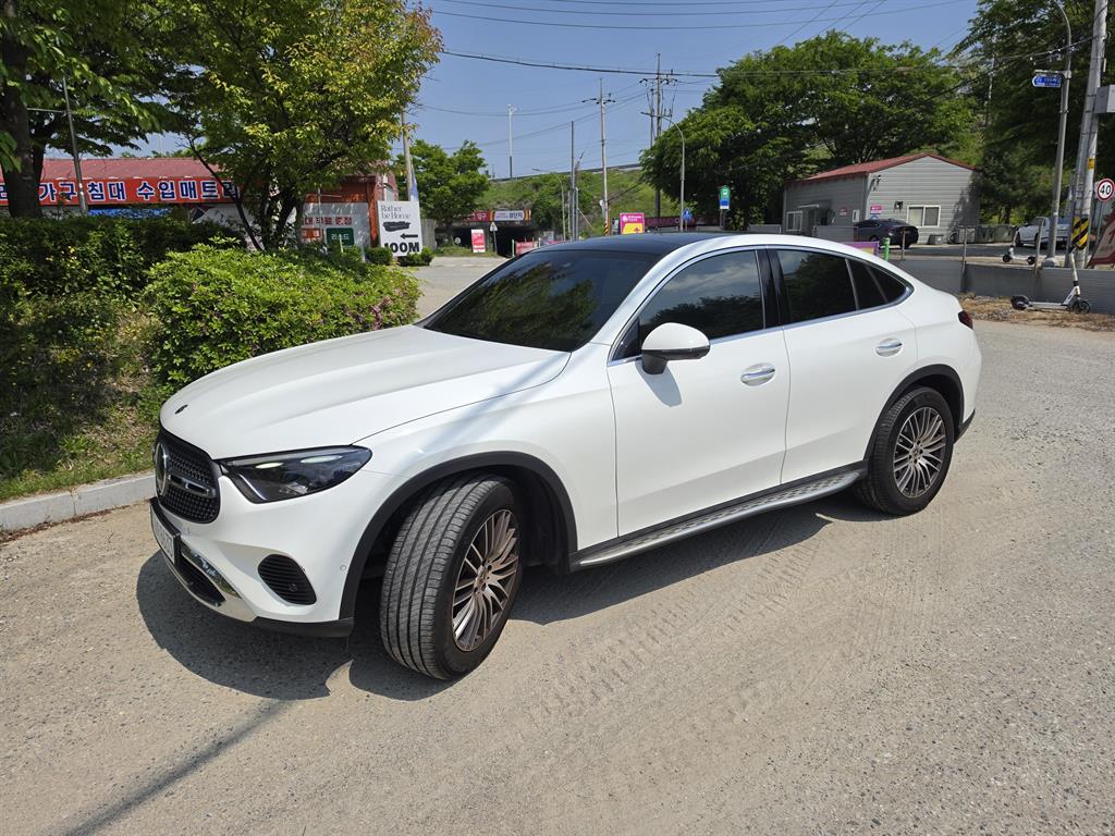 Mercedes Benz GLC Class - Vista 2