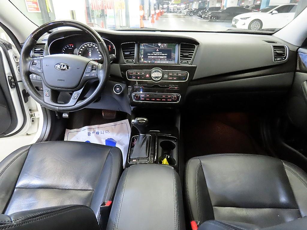 KIA K7 - Vista 10