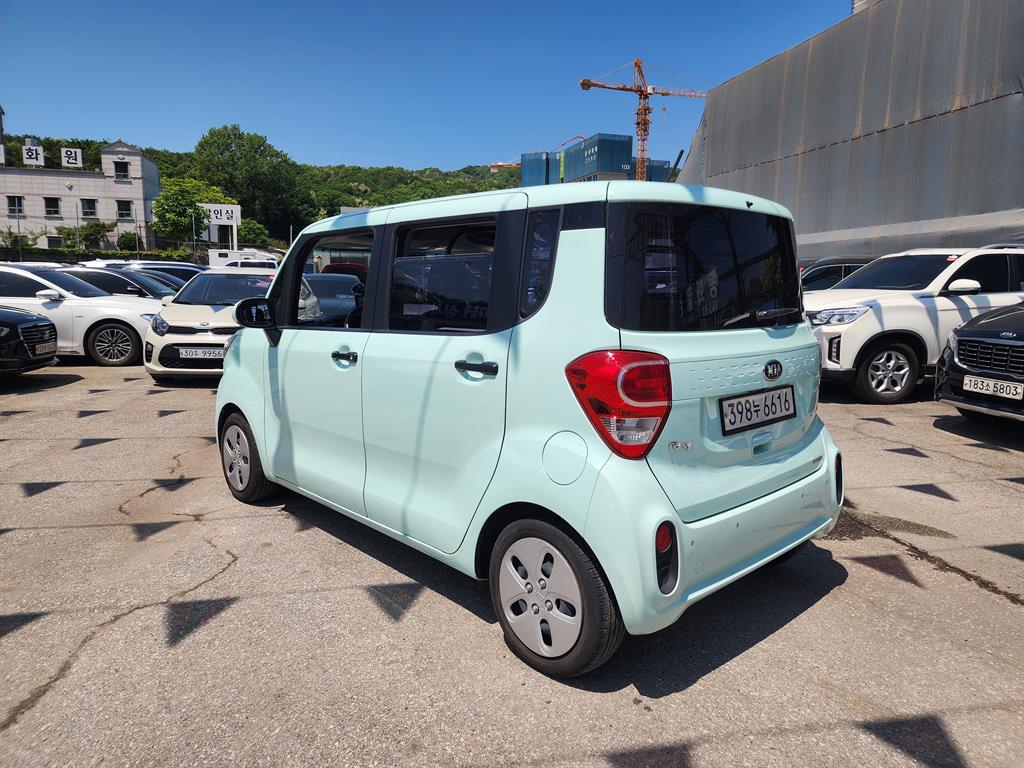 KIA Ray - Vista 5
