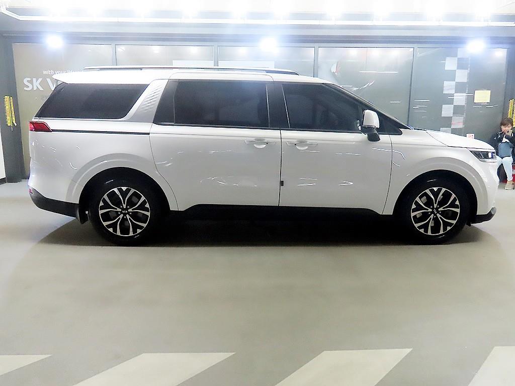 KIA Carnival - Vista 3
