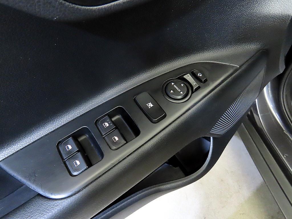 KIA Stonic 2018 Gris - Importación desde Corea - HF Imports Iquique - Foto 13