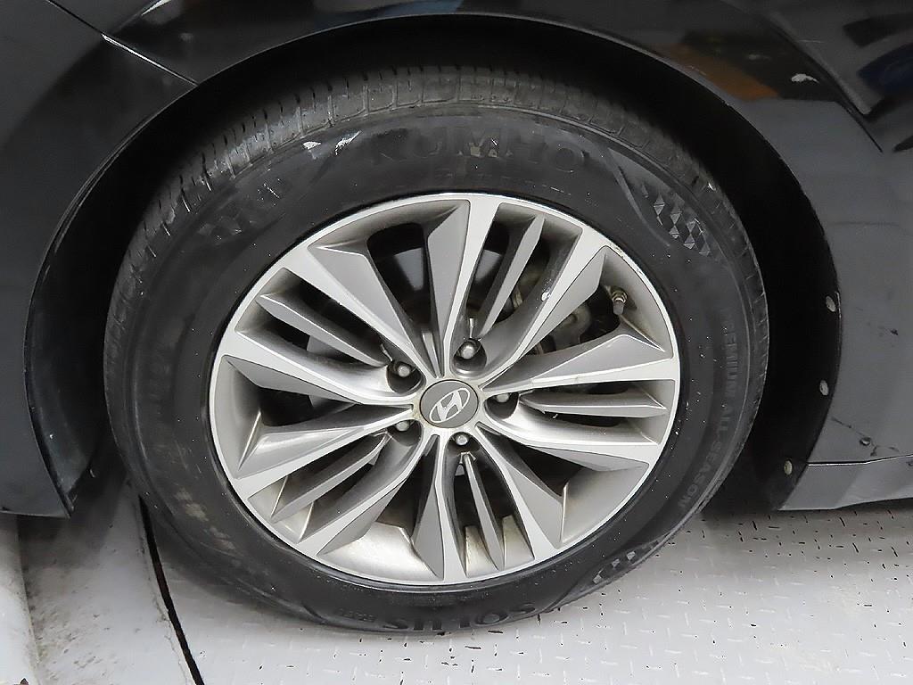 HYUNDAI Grandeur - Vista 9