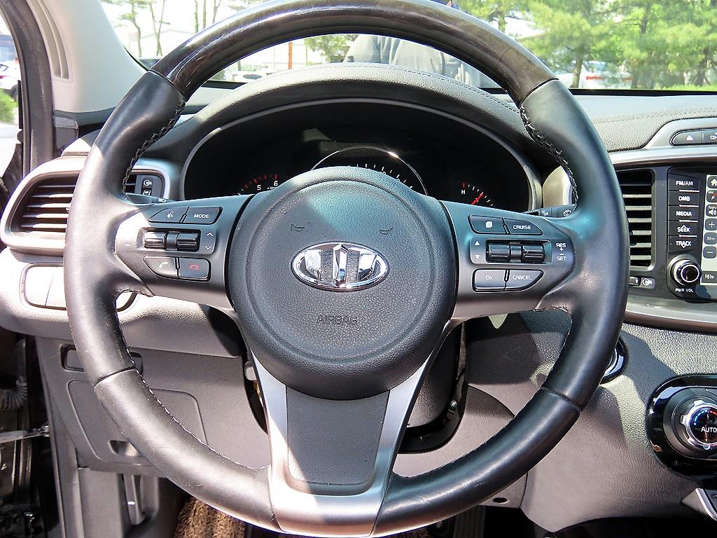KIA Sorento - Vista 7