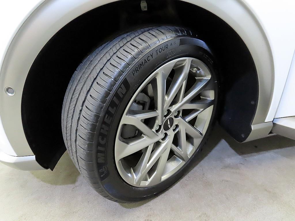 Genesis GV60 2022 Blanco - Importación desde Corea - HF Imports Iquique - Foto 20