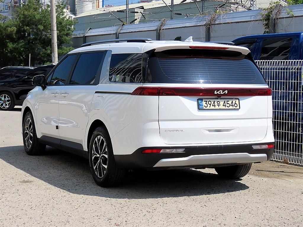 KIA Carnival - Vista 3