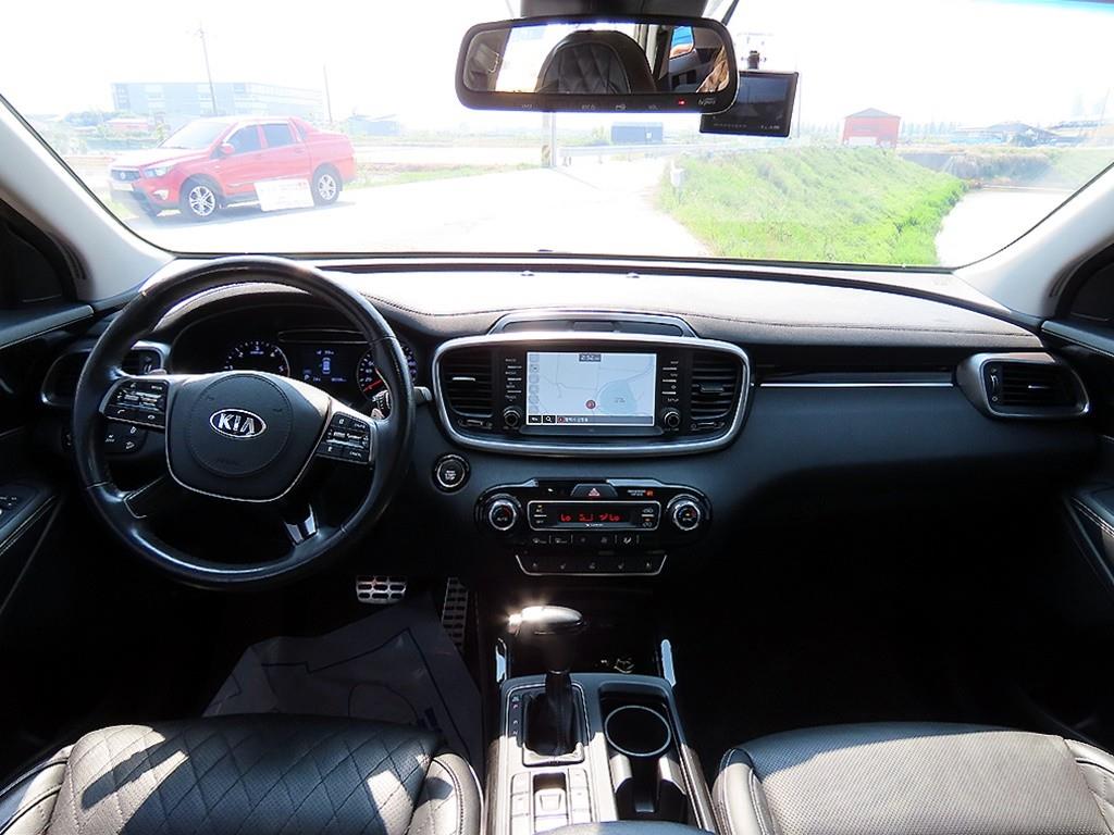 KIA Sorento - Vista 9