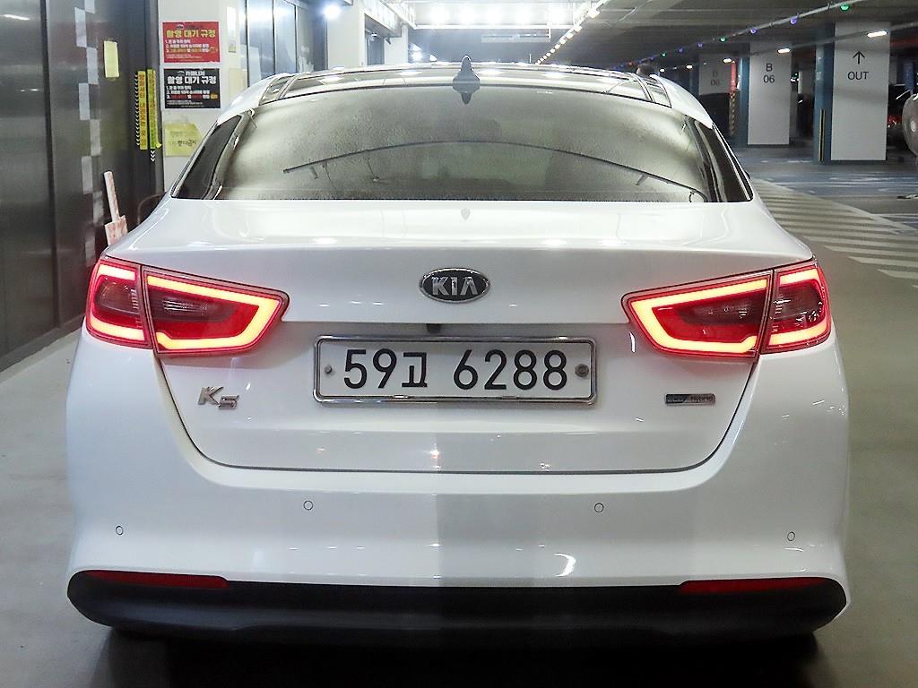 KIA K5 - Vista 5
