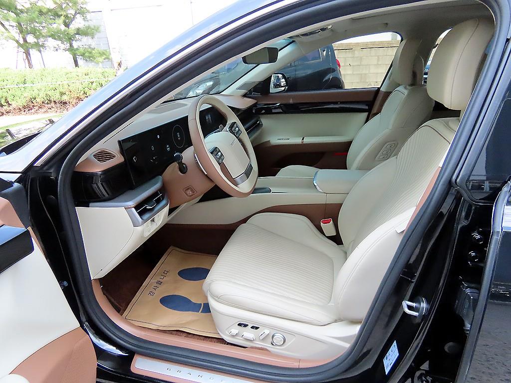 HYUNDAI Grandeur - Vista 6