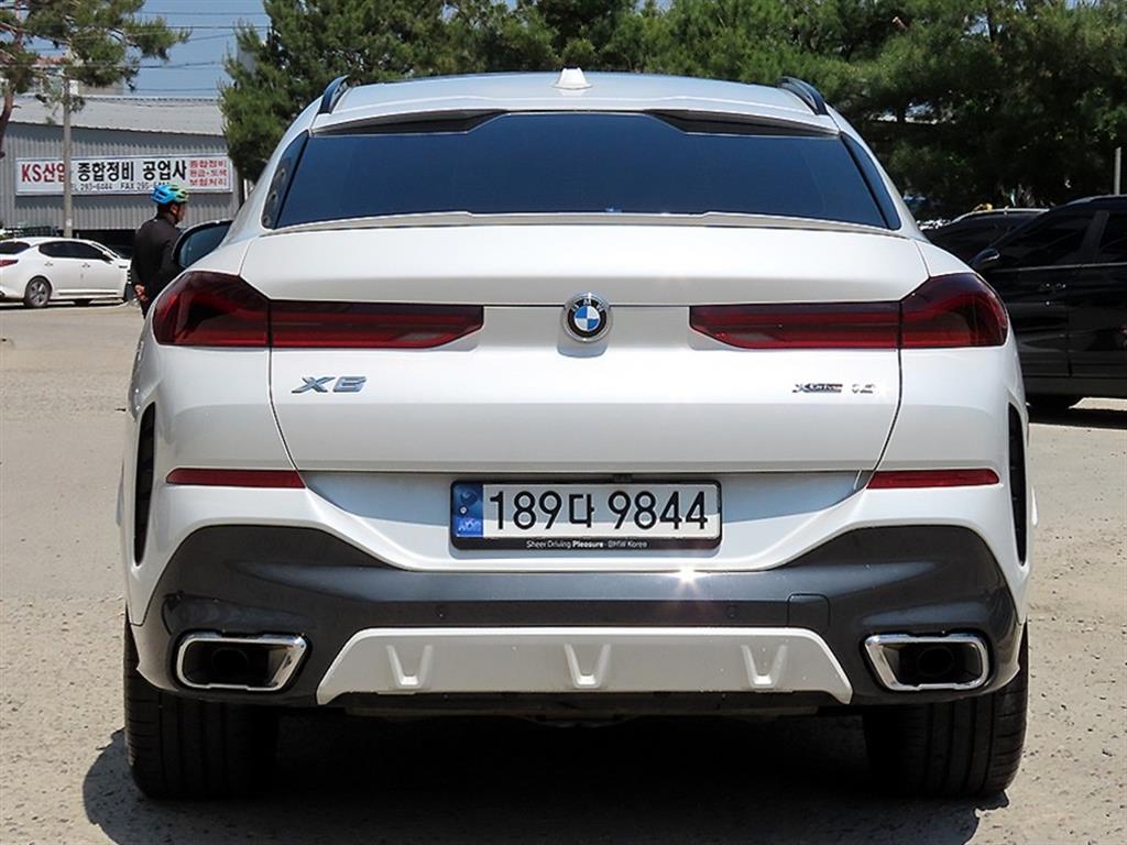 BMW X6 - Vista 4