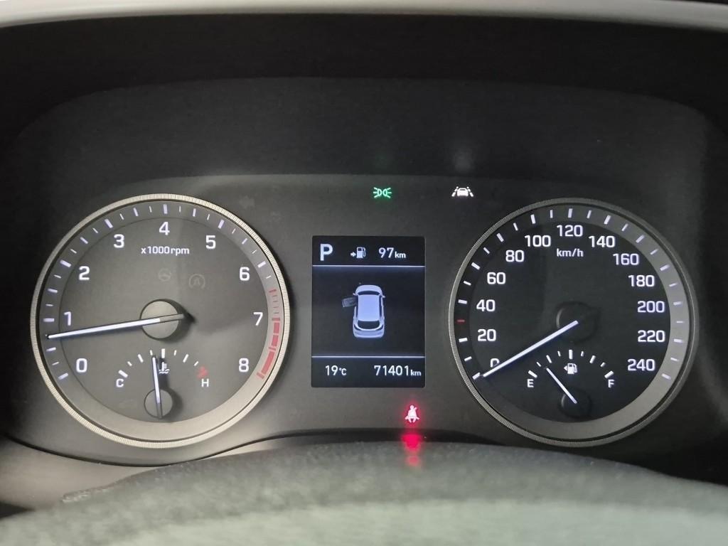HYUNDAI Tucson - Vista 7
